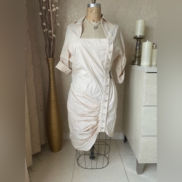 Beige H-4 dress size M/ 38 in an excellent condition - Picture 1 of 11